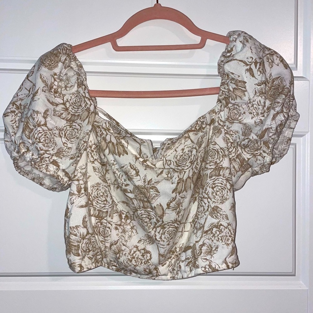 ALTAR’D STATE beige flower crop top